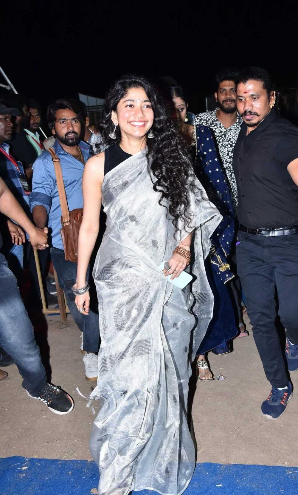 Sai Pallavi in a tissue silk saree at “Virata Parvam” promotions! Sai Pallavi