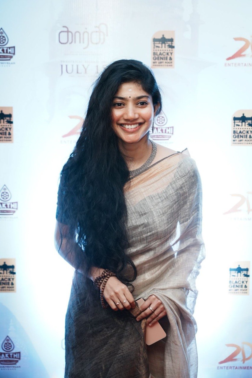 Sai Pallavi picks a gold silk saree for “Gargi” trailer launch event! Sai Pallavi