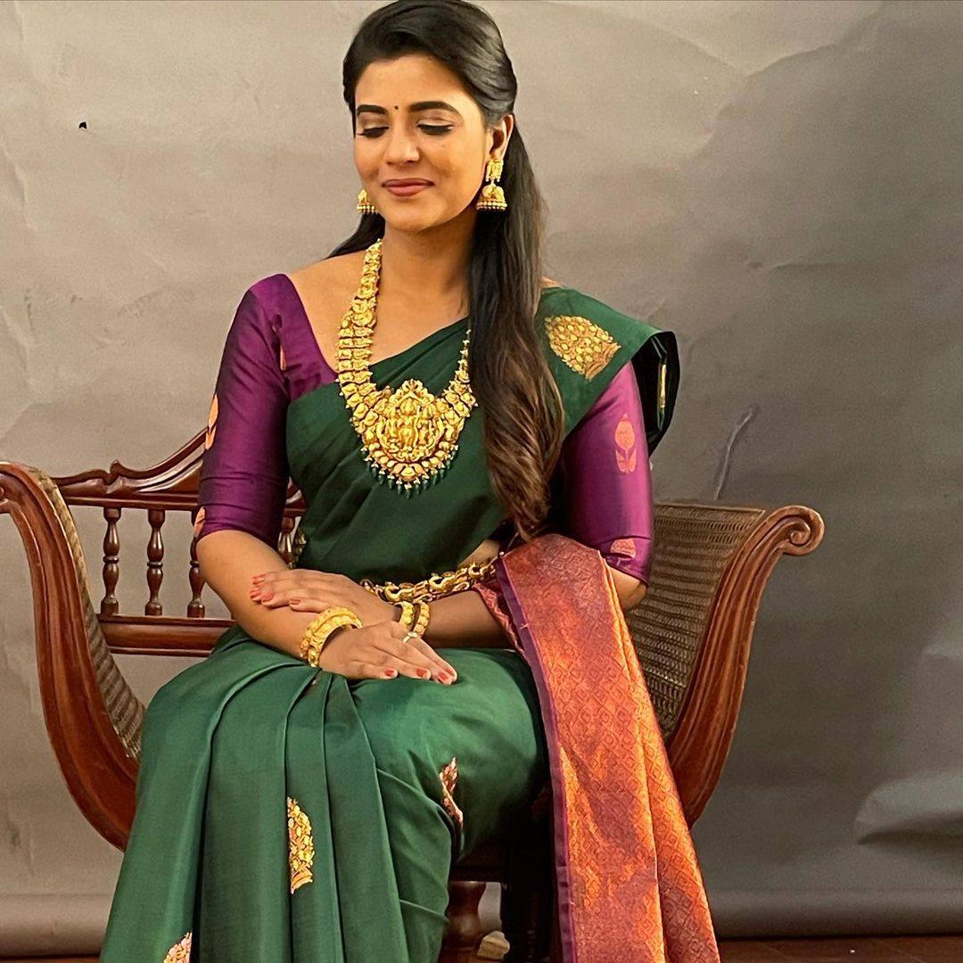 Aishwarya Rajesh is grace personfied in a green silk saree! Celebrity Sarees