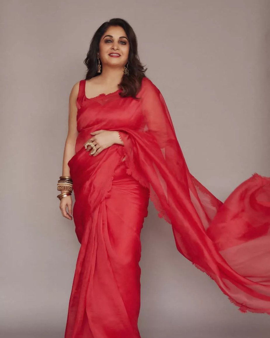 Ramya Krishnan looks stunning in a red organza saree for “Dancing Ikon!” Ramya Krishnan looks stunning in a red organza saree for “Dancing Ikon!” Ramya Krishna