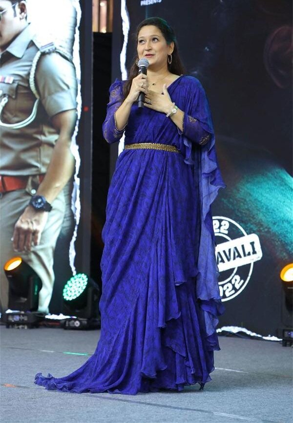 Laila’s chic look in a printed blue ruffle saree for “Sardar” trailer launch! laila in a pre draped saree