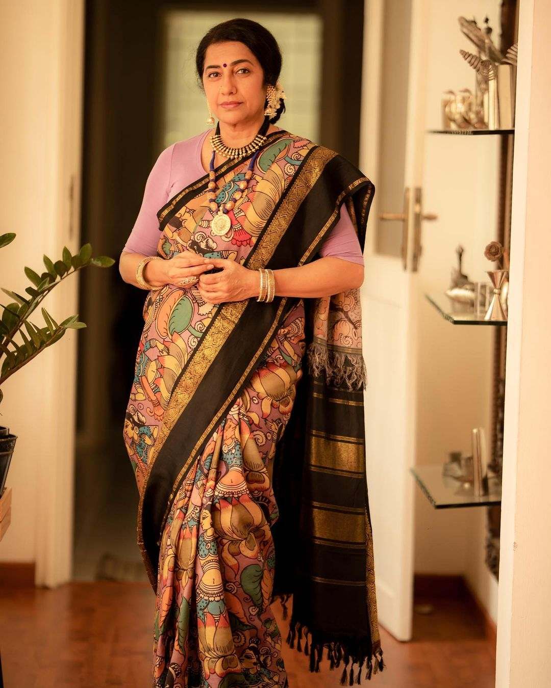 Suhasini Hasan exudes grandeur in a pink kalamkari kanchipuram saree! Sarees