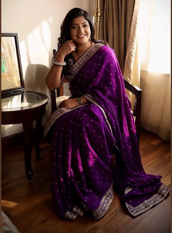 Aparna Balamurali’s graceful look in a purple silk saree! Aparna Balamurali in a saree