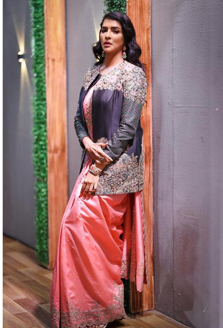 Lakshmi Manchu pairs up her pink organza saree with blue sequinned jacket! Lakshmi Manchu pairs up her pink organza saree with blue sequinned jacket! Lakshmi Manchu
