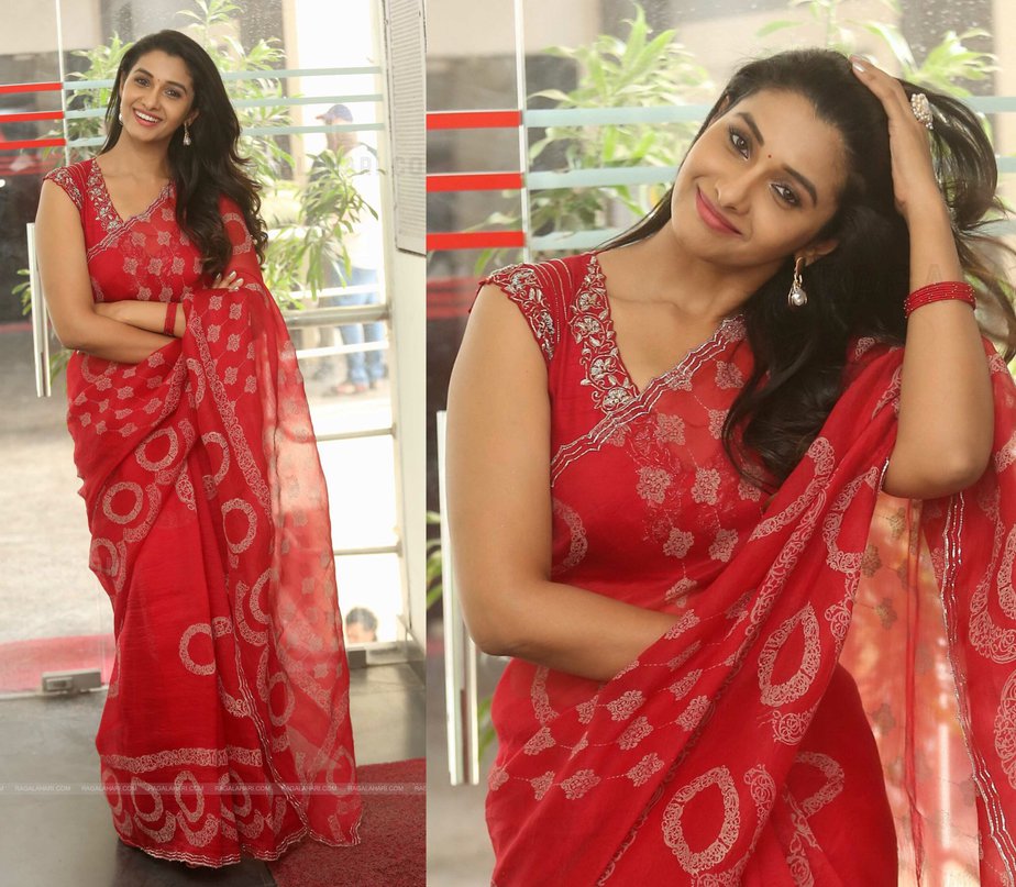 Priya Bhavani Shankar in a red saree at Kalyanam Kamaneeyam Movie Pre-Release Event! Priya Bhavani Shankar