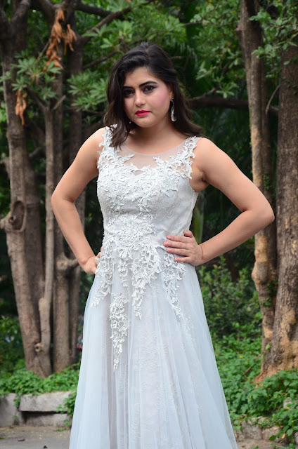 Shipra Gaur Looks Adorable in Latest Sleeveless Outfit Pics Shipra Gaur Looks Adorable in Latest Sleeveless Outfit Pics Beauty