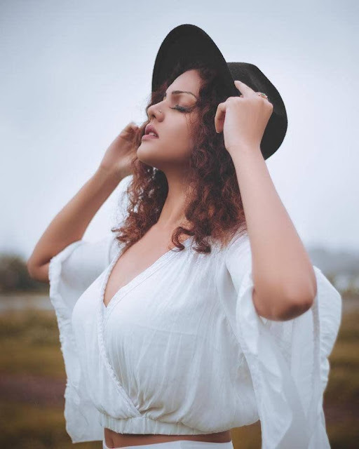 Bollywood Actress Radhica Dhuri Latest Hot Photoshoot Pics Celebrity Sarees