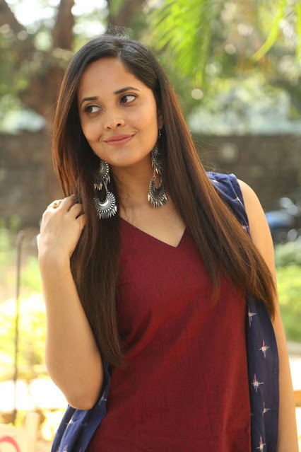 Telugu Actress Anasuya's Gorgeous Cute Photoshoot Celebrity Sarees