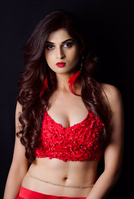 Moksha Kushal’s Bold and Beautiful Hot Stills Celebrity Sarees