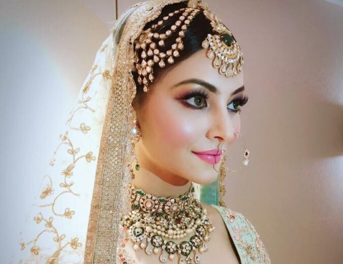 Daaku Maharaj Actress Urvashi Rautela Latest Pics in Traditional Wear Celebrity Sarees