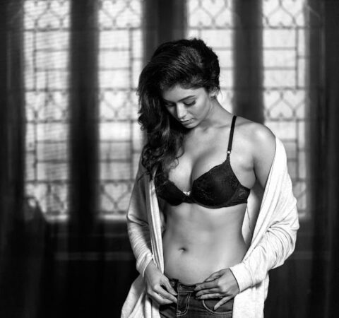 Bollywood Actress Ritabhari Chakraborty Hot Stills Celebrity Sarees