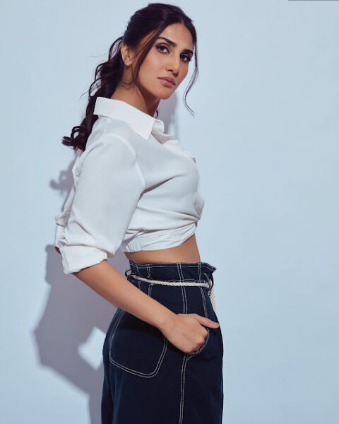 Vaani Kapoor Looks Sizzling in Her Latest Photoshoot Celebrity Sarees