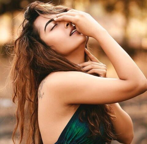 Jinal Joshi Sizzles in Latest Hot Bollywood Photoshoot Pics Celebrity Sarees