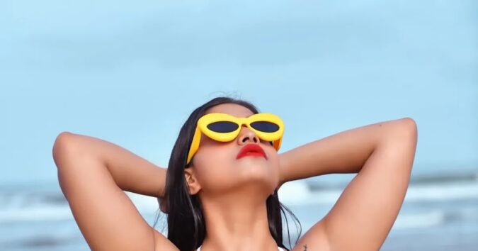 Pratika Sood Bollywood Actress Hot Bikini Pics at Beach Celebrity Sarees