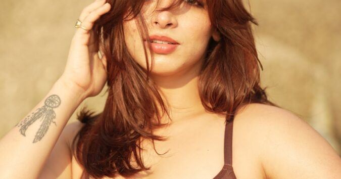 Shivani Jha Bollywood Actress Latest Hot Photoshoot Pics Celebrity Sarees