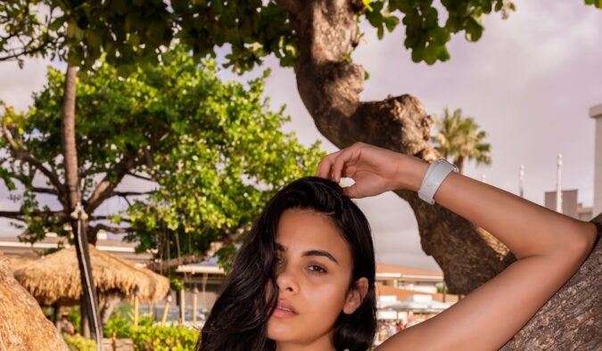 Divya Rajput Indian Model Hot Pics in Bikini Top Celebrity Sarees