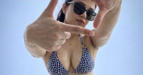 Indian Model Jiya Stylish Look in Printed Bikini Celebrity Sarees