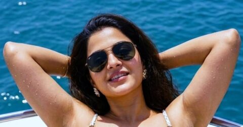 Jiya Indian Model Latest Bold Pics In White Two-piece Bikini Celebrity Sarees