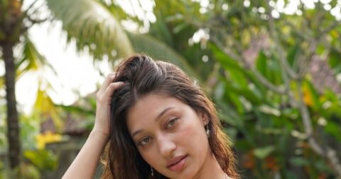 Kirtii Hot Pics In Two-piece Bikini Celebrity Sarees